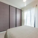 Urban Chill Private Pool By Holidays Appartement