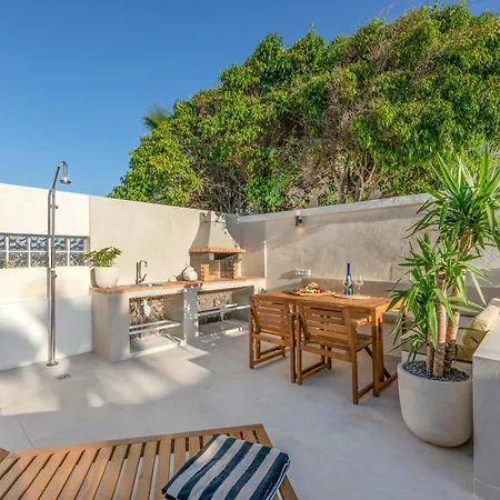 Urban Chill Private Pool By Holidays 公寓 *