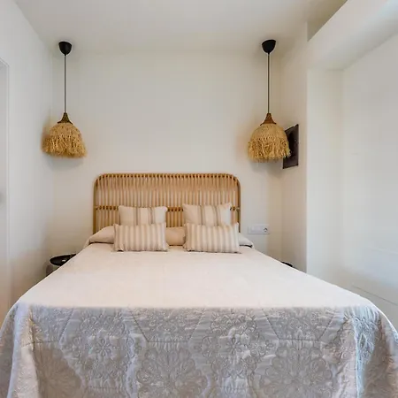 Urban Chill Private Pool By Holidays * 科拉雷侯