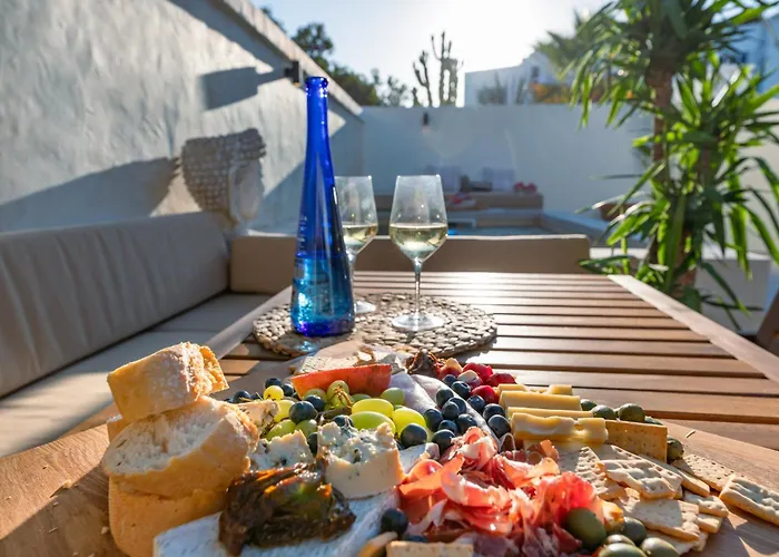 Urban Chill Private Pool By Holidays