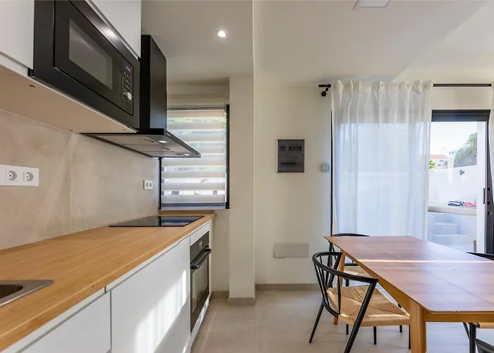 Διαμέρισμα Urban Chill Private Pool By Holidays