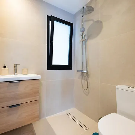 Urban Chill Private Pool By Holidays Коральео