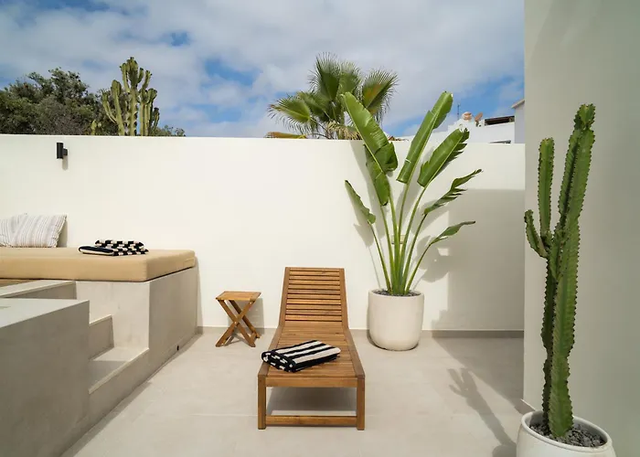 Urban Chill Private Pool By Holidays *